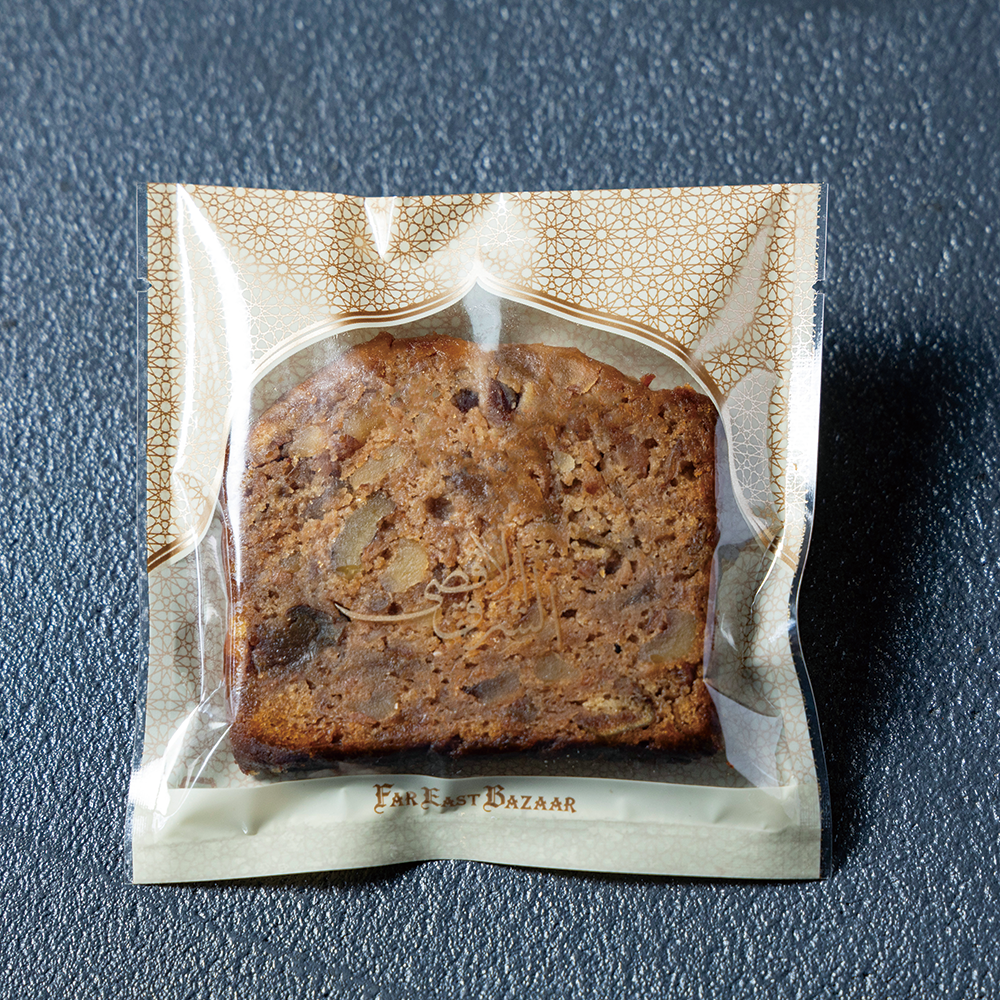 洋梨と花蜜キャラメルのケーキ