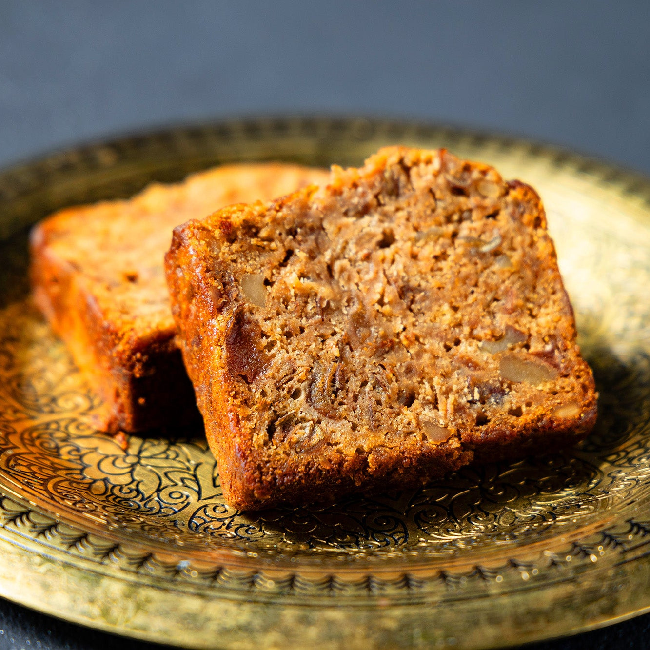 洋梨と花蜜キャラメルのケーキ